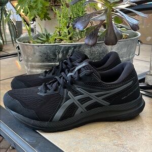 🔥BRAN NEW ASICS Gel-Contend Black and Gray Sneakers
